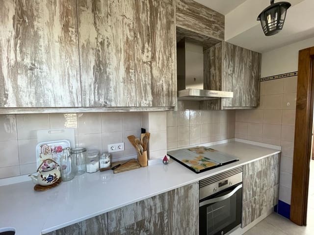 3 soveværelse Villa til leje i Salobreña med garage - € 1.300 (Ref: 9185064)