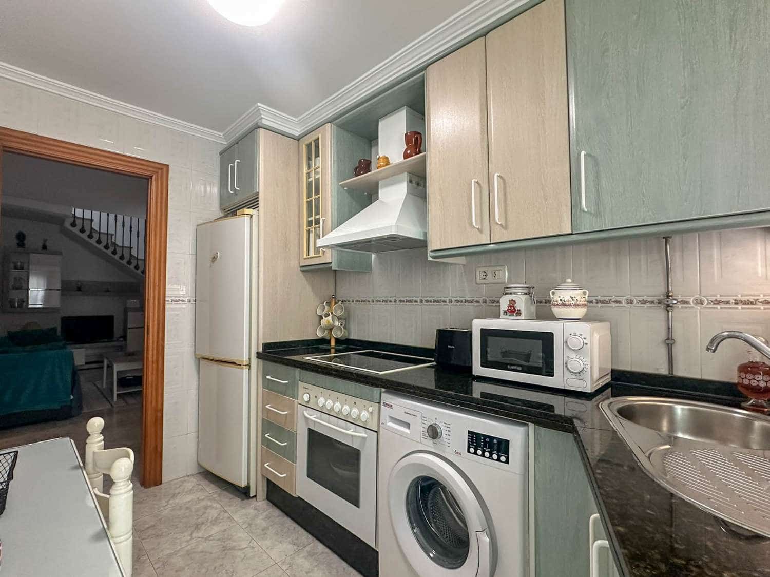 3 bedroom Semi-detached Villa for rent in Salobrena - € 700 (Ref: 9226270)