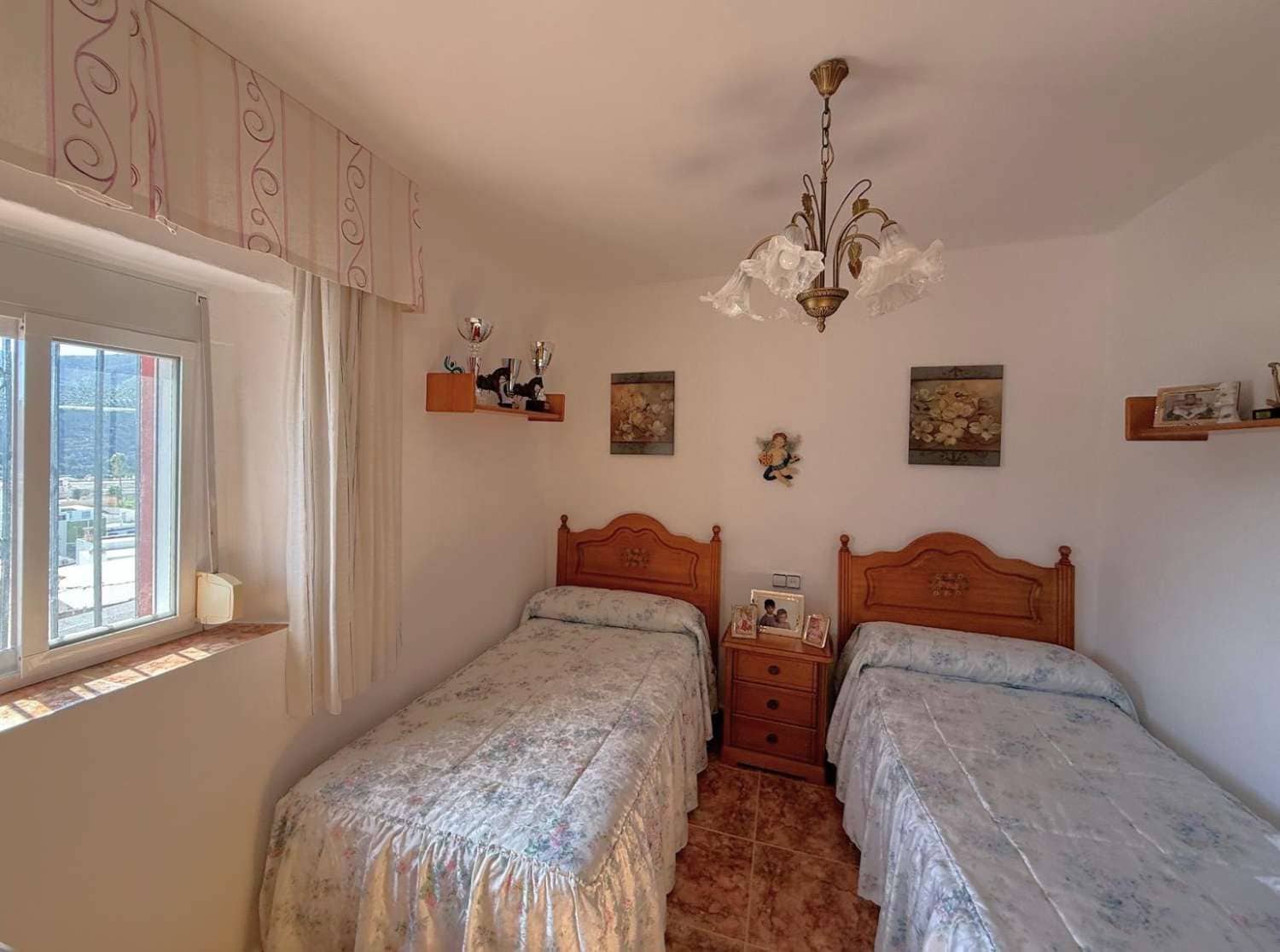 2 soverom Hus til salgs i Velez de Benaudalla - € 140 000 (Ref: 9242794)