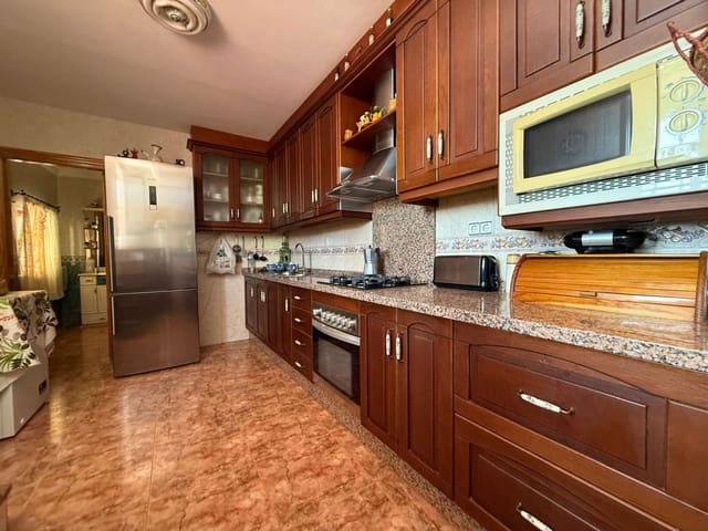 2 soveværelse Byhus til salg i Vélez de Benaudalla - € 140.000 (Ref: 9242794)