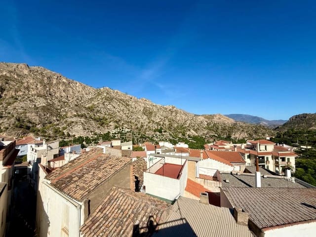 5 makuuhuone Omakotitalo myytävänä paikassa Guajar Alto, Los Guajares - 180 000 € (Ref: 9256814)