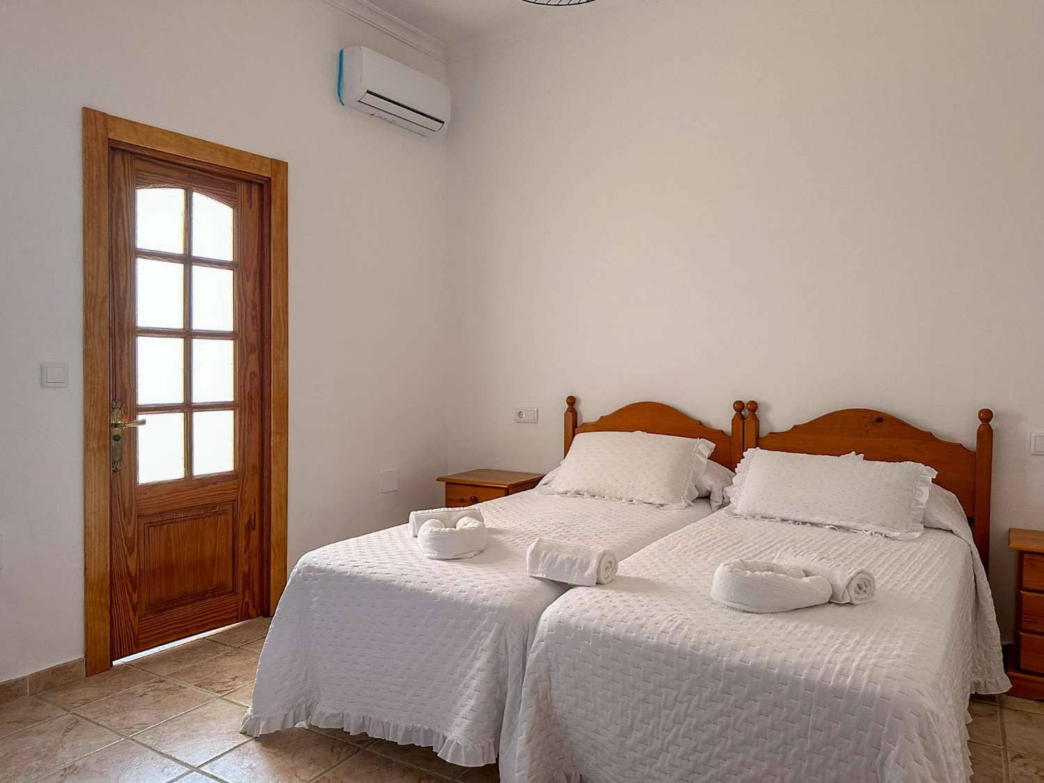 8 slaapkamer Villa te koop in Salobrena met zwembad - € 1.750.000 (Ref: 9275882)