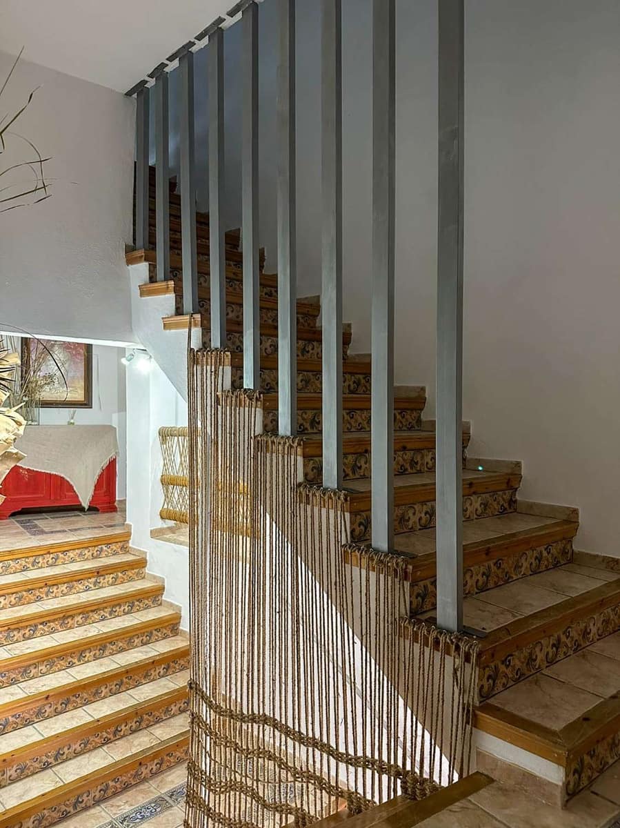 8 slaapkamer Villa te koop in Salobrena met zwembad - € 1.750.000 (Ref: 9275882)