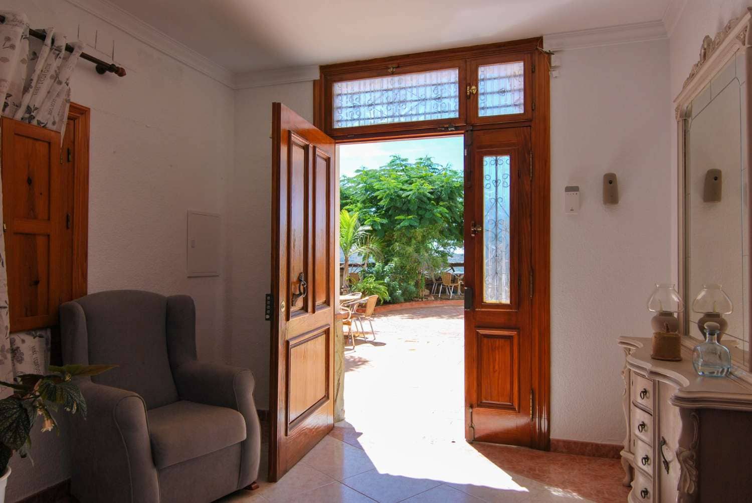 8 slaapkamer Villa te koop in Salobrena met zwembad - € 1.750.000 (Ref: 9275882)