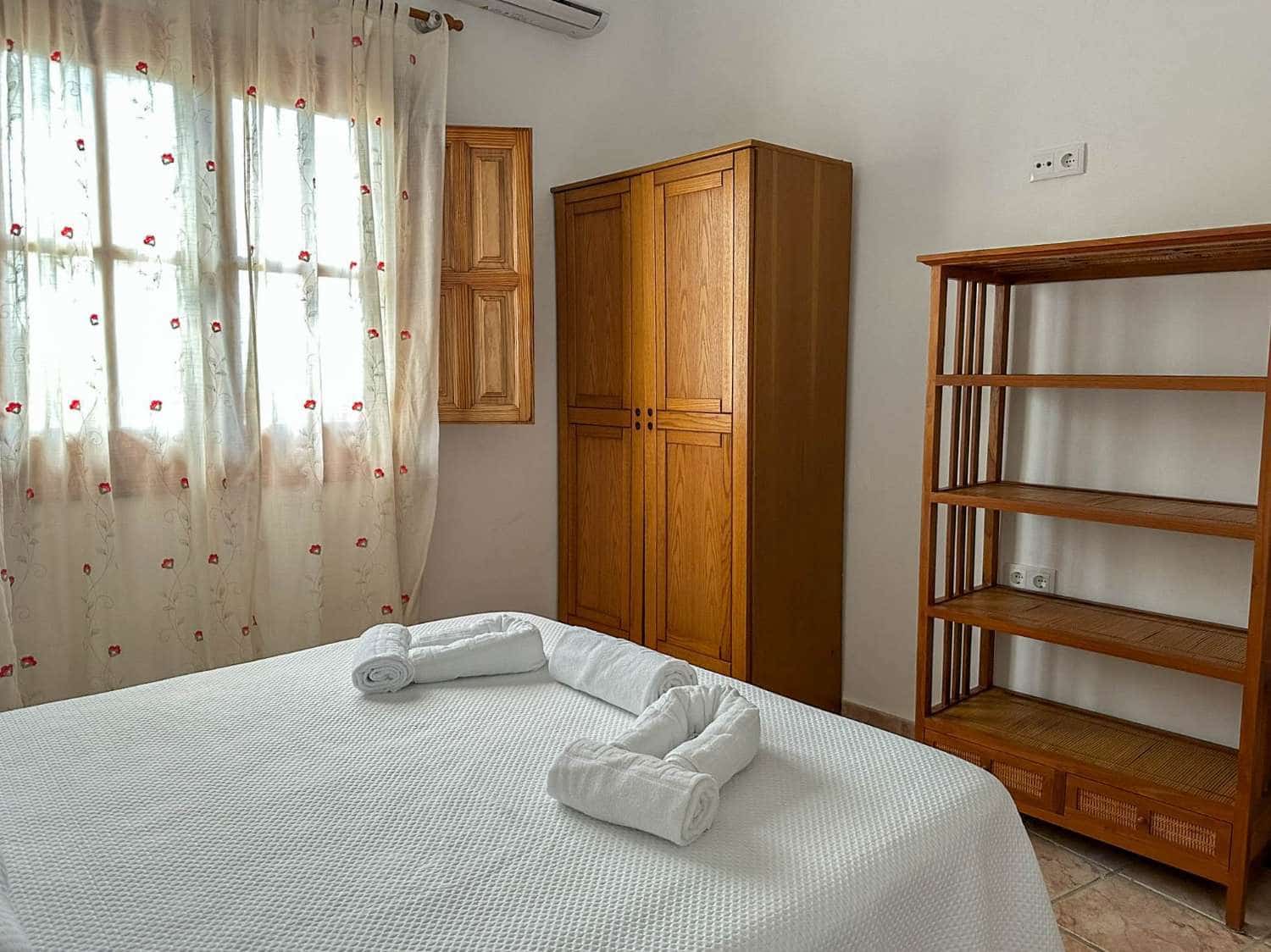 8 slaapkamer Villa te koop in Salobrena met zwembad - € 1.750.000 (Ref: 9275882)