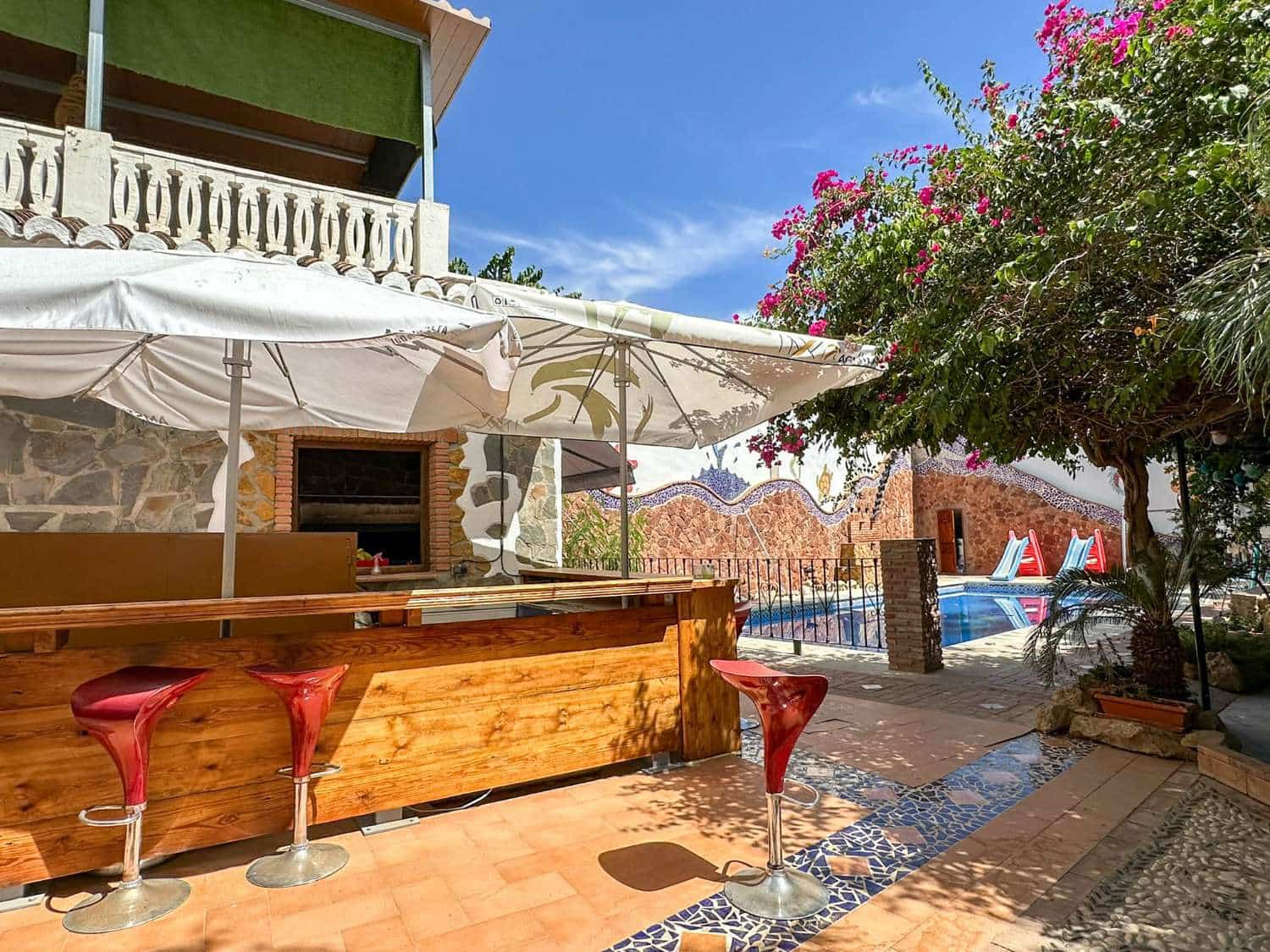 8 slaapkamer Villa te koop in Salobrena met zwembad - € 1.750.000 (Ref: 9275882)