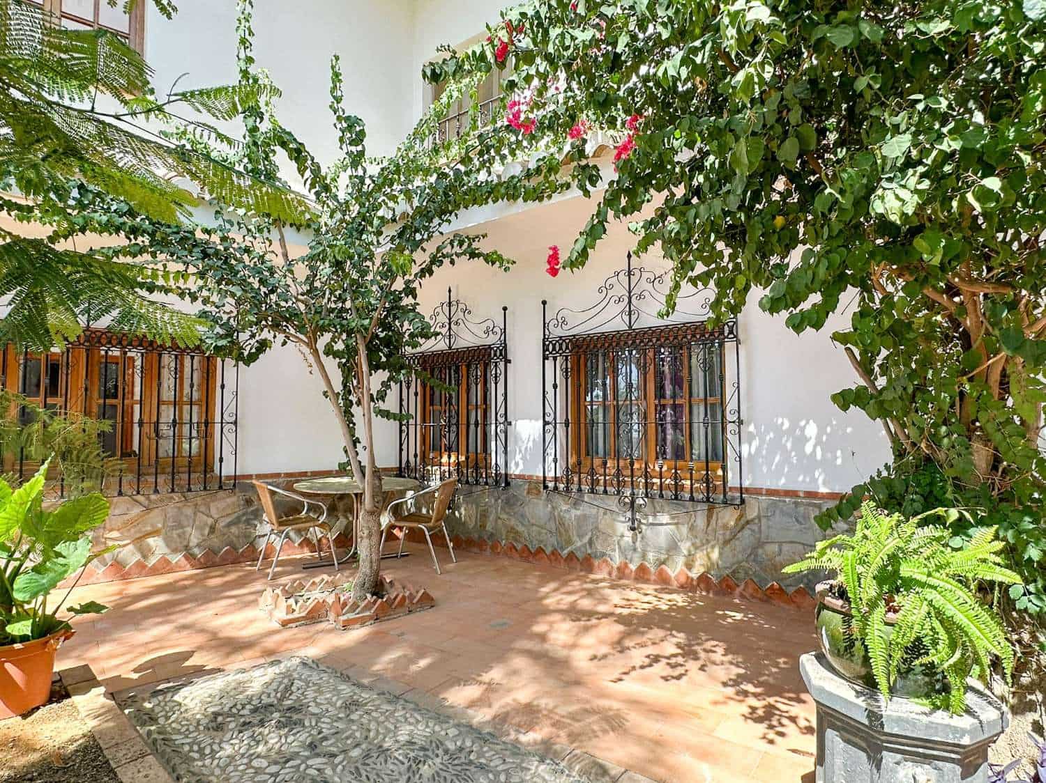 8 slaapkamer Villa te koop in Salobrena met zwembad - € 1.750.000 (Ref: 9275882)