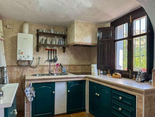 2 bedroom Apartment for sale in Los Guajares - € 95,000 (Ref: 9300674)