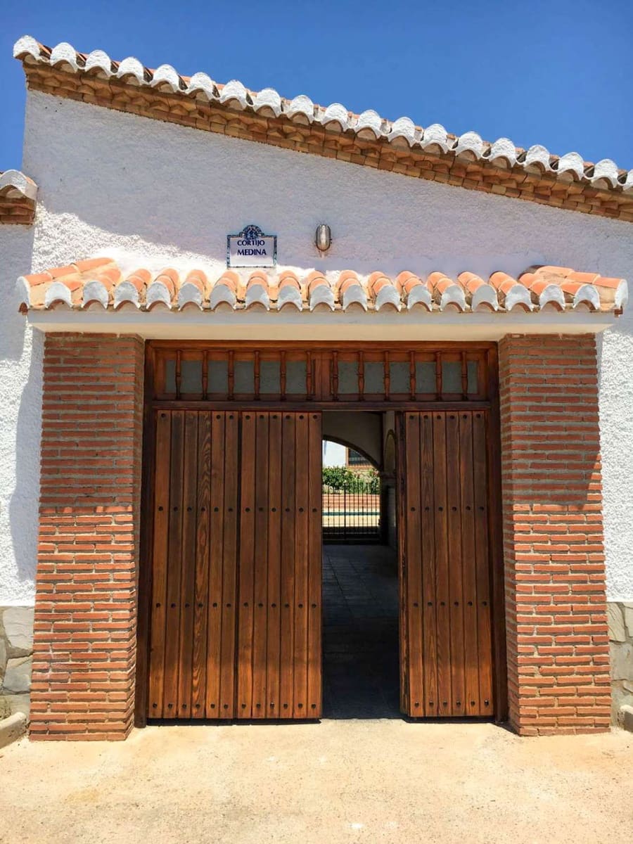 14 soverom Finca/Herregård til salgs i Motril med svømmebasseng - € 599 000 (Ref: 9304980)