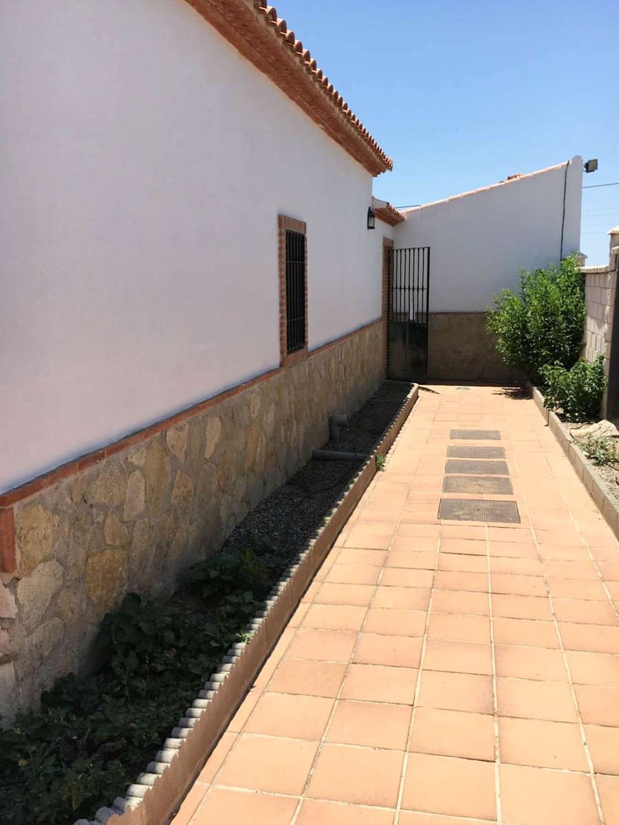 14 soverom Finca/Herregård til salgs i Motril med svømmebasseng - € 599 000 (Ref: 9304980)