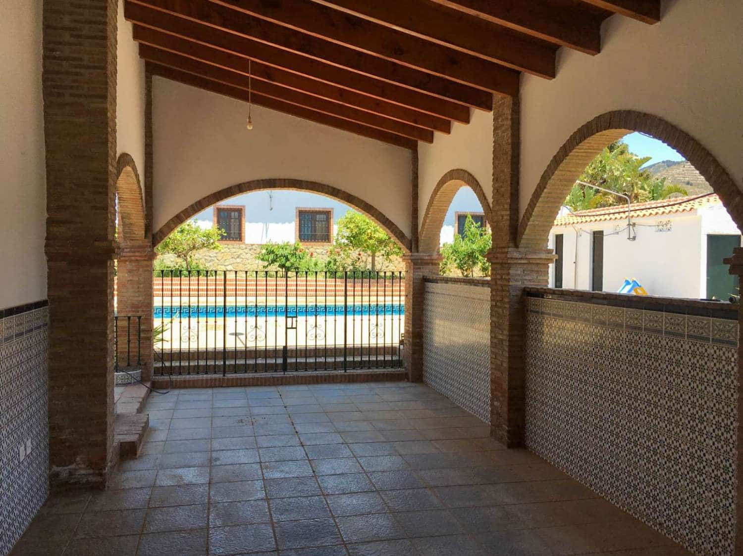 14 soverom Finca/Herregård til salgs i Motril med svømmebasseng - € 599 000 (Ref: 9304980)