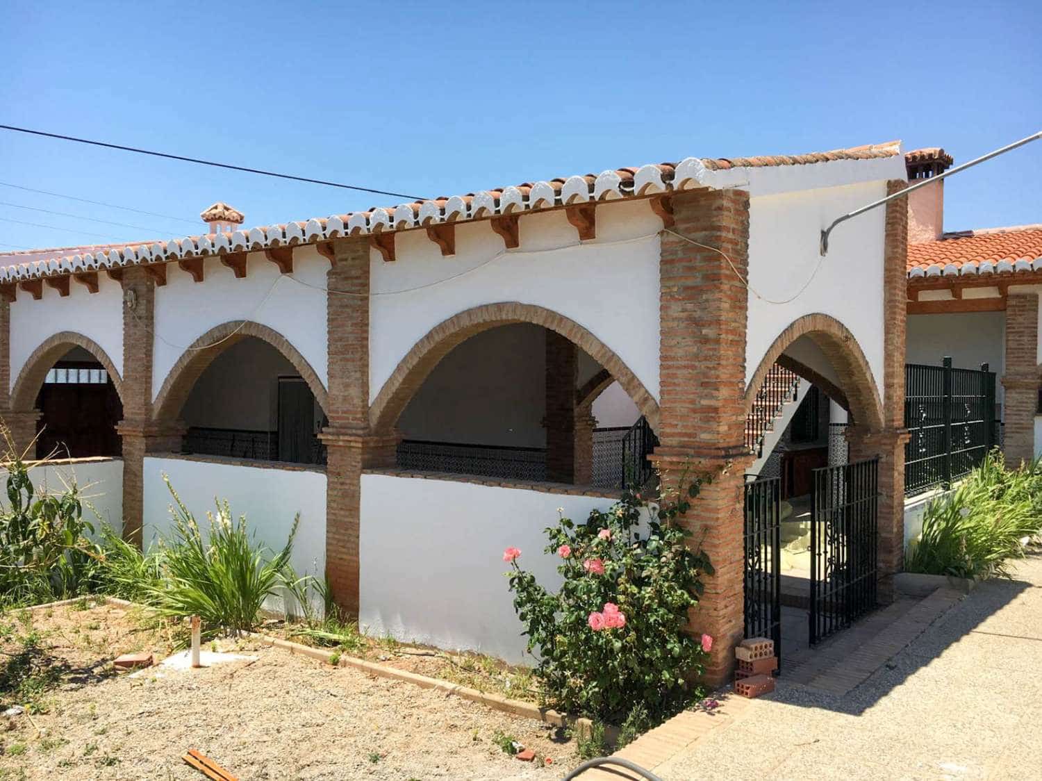 14 soverom Finca/Herregård til salgs i Motril med svømmebasseng - € 599 000 (Ref: 9304980)