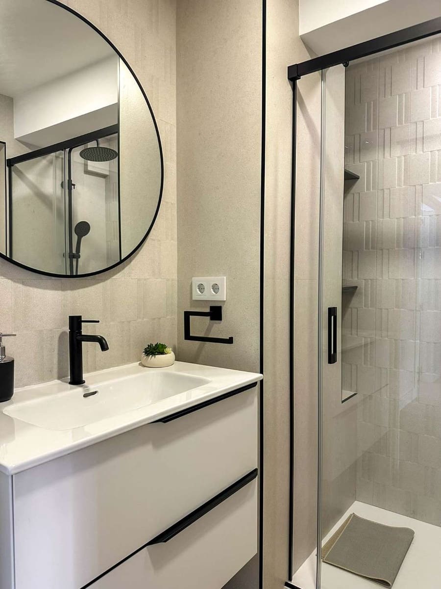 2 slaapkamer Flat te huur in Almunecar - € 850 (Ref: 9310560)