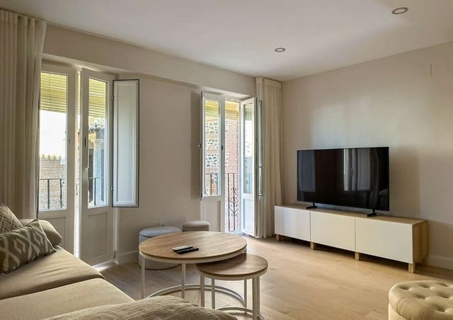 2 slaapkamer Flat te huur in Almuñécar - € 850 (Ref: 9310560)