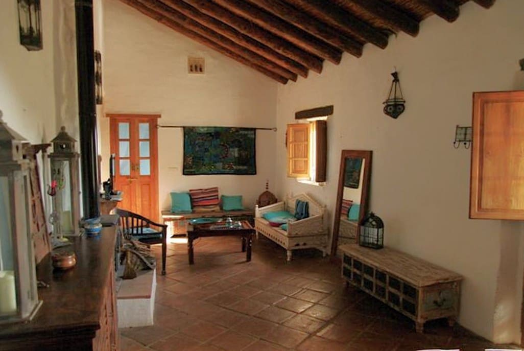 3 makuuhuone Omakotitalo vuokrattavana paikassa Almunecar mukana uima-altaan - 1 350 € (Ref: 9362032)