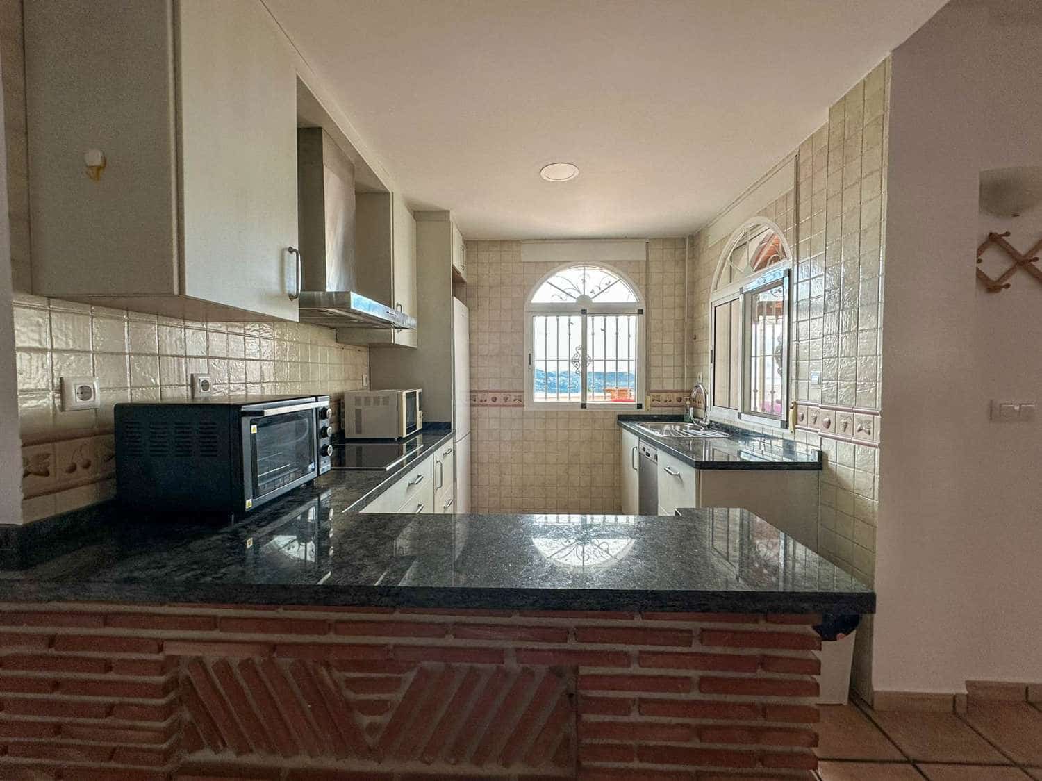 4 soverom Finca/Herregård til leie i Molvizar med svømmebasseng - € 900 (Ref: 9371838)