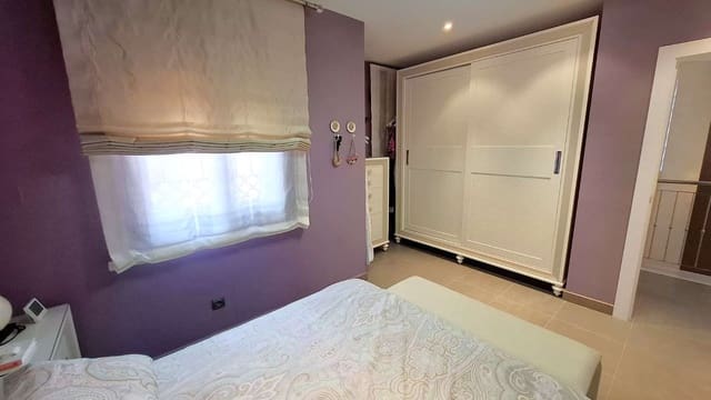 4 soveværelse Byhus til salg i Motril med swimmingpool - € 580.000 (Ref: 9387629)