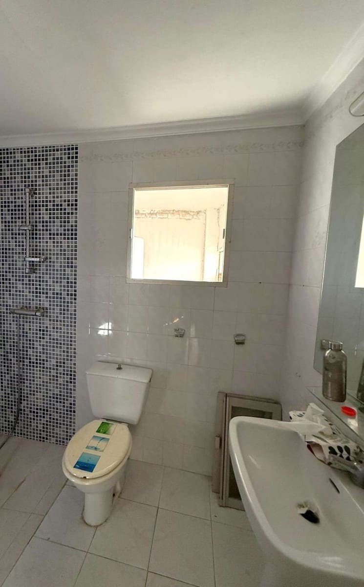 3 soveværelse Byhus til salg i Salobrena med garage - € 140.000 (Ref: 9426943)