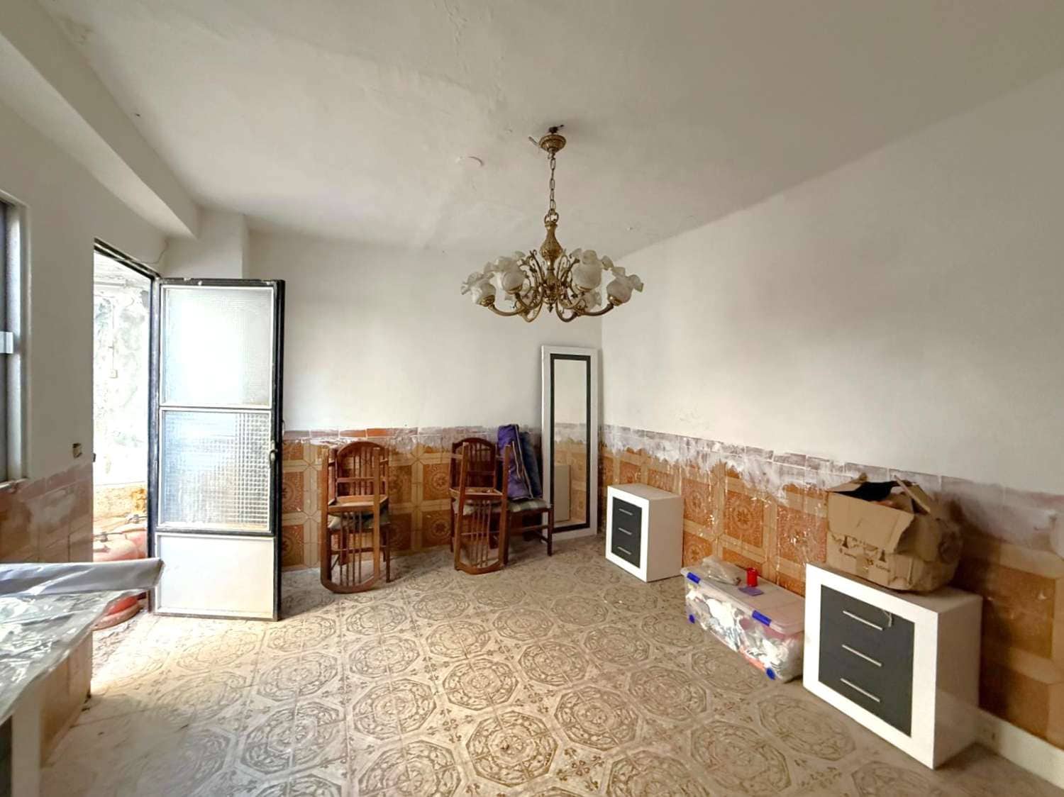 3 soveværelse Byhus til salg i Salobrena med garage - € 140.000 (Ref: 9426943)