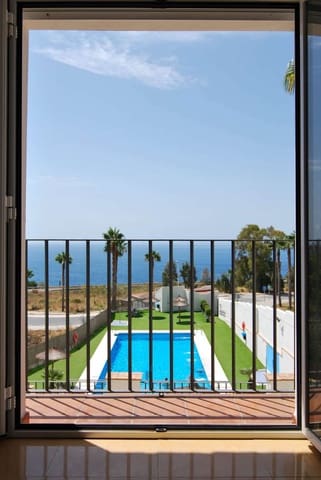 4 soverom Hus til salgs i Salobreña med svømmebasseng - € 480 000 (Ref: 9430744)