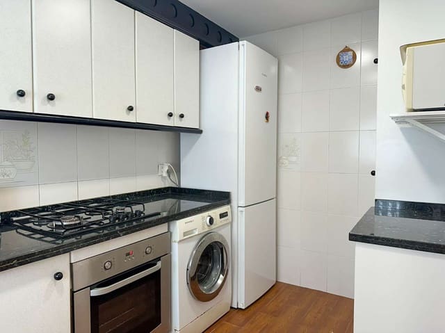 5 chambre Villa/Maison Mitoyenne à vendre à Salobreña avec piscine - 416 000 € (Ref: 9446006)