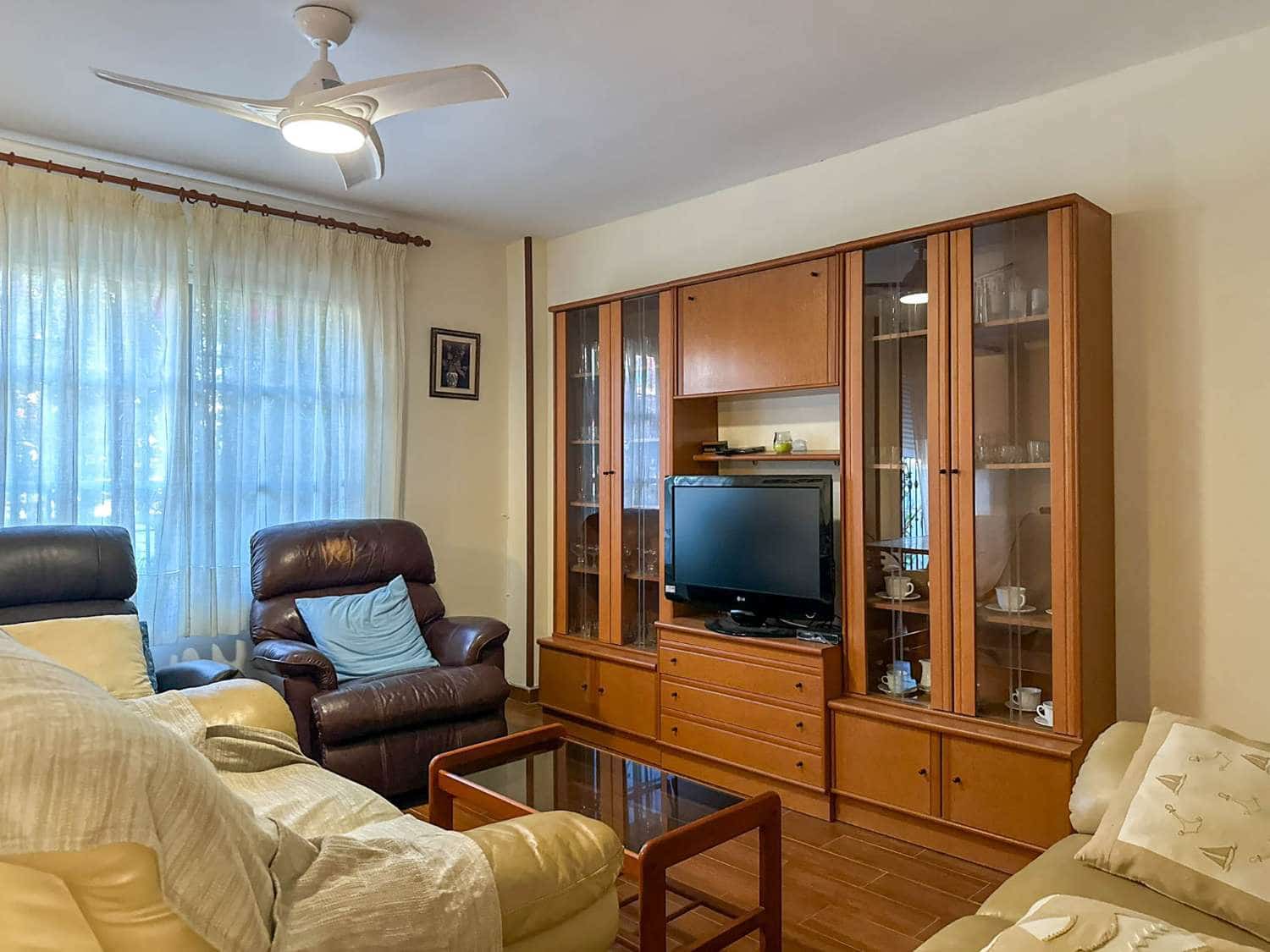 5 makuuhuone Rivitalo myytävänä paikassa Salobrena mukana uima-altaan - 416 000 € (Ref: 9446006)