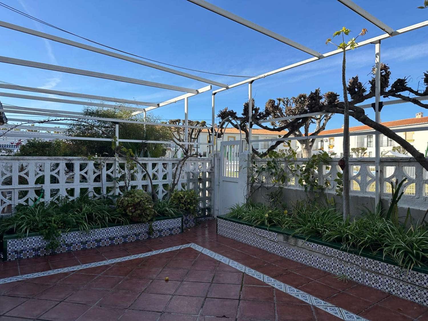 5 sovrum Radhus till salu i Salobrena med pool - 416 000 € (Ref: 9446006)