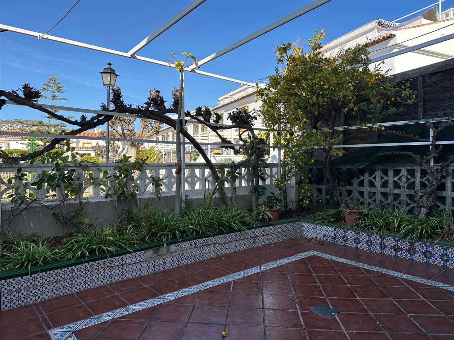 5 sovrum Radhus till salu i Salobrena med pool - 416 000 € (Ref: 9446006)