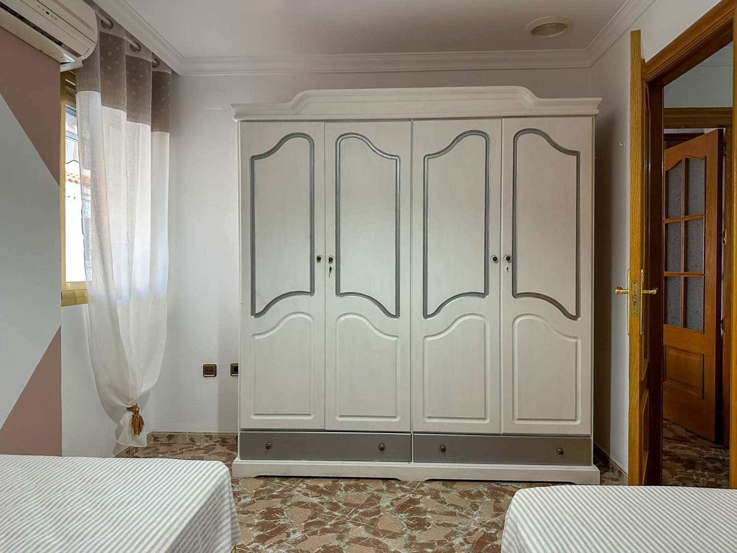 Piso de 3 habitaciones en Vélez de Benaudalla en alquiler - 750 € (Ref: 9518557)