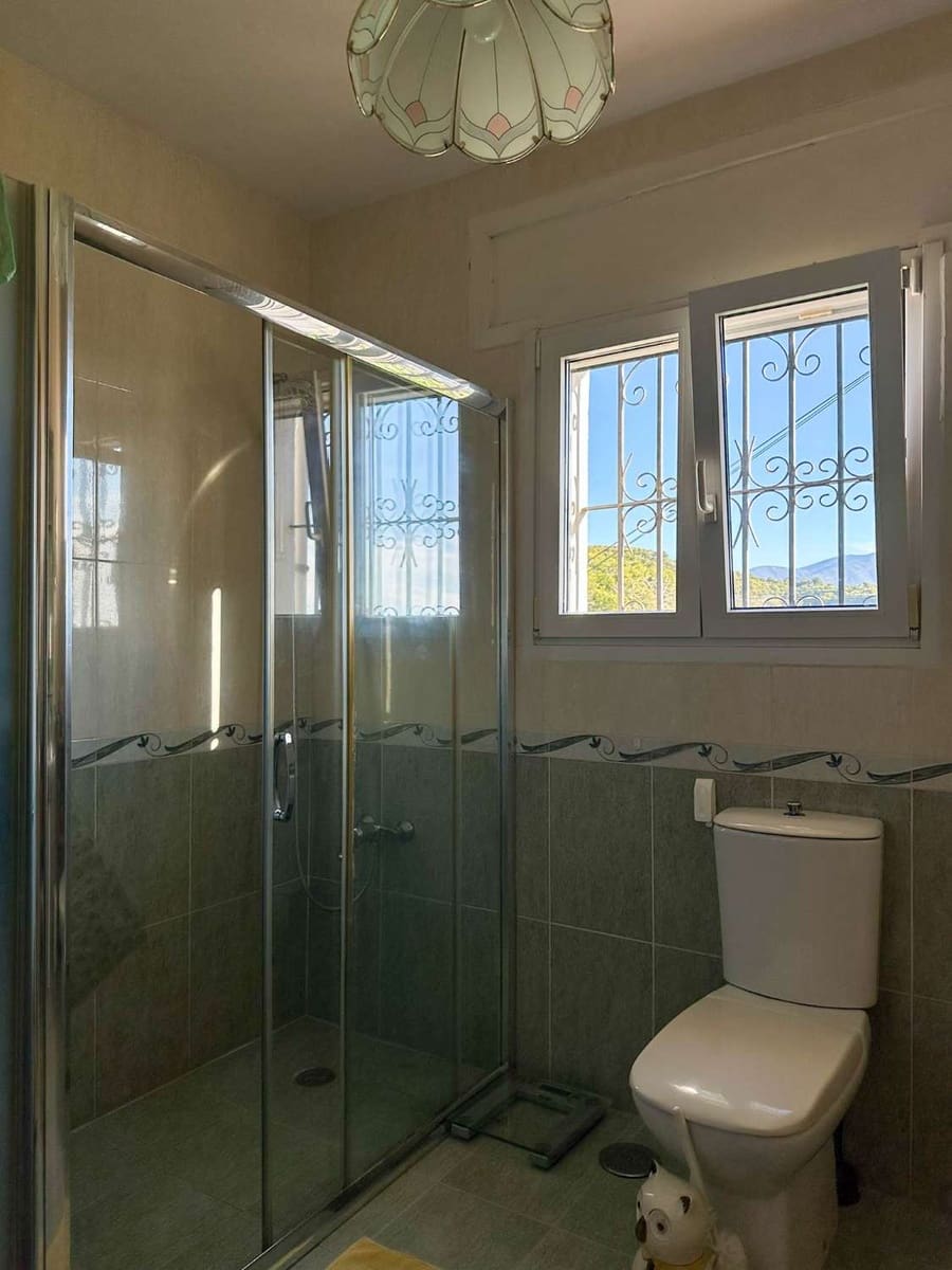 3 makuuhuone Omakotitalo myytävänä paikassa Salobrena - 850 000 € (Ref: 9533332)