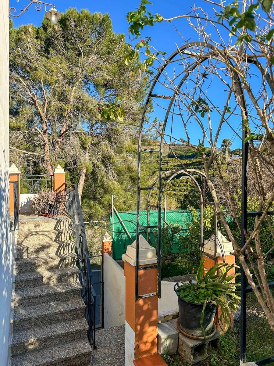 3 makuuhuone Omakotitalo myytävänä paikassa Salobrena - 850 000 € (Ref: 9533332)