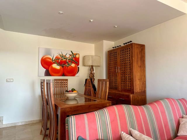 2 slaapkamer Rijtjeshuis te koop in Salobreña met zwembad garage - € 270.000 (Ref: 9604656)