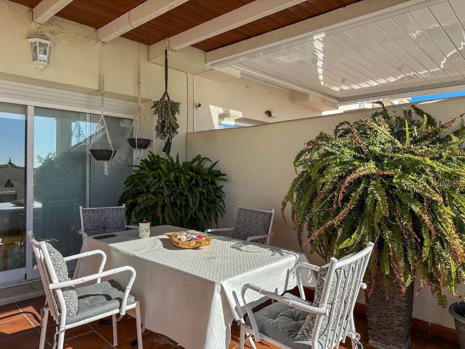 2 slaapkamer Rijtjeshuis te koop in Salobrena met zwembad garage - € 270.000 (Ref: 9604656)