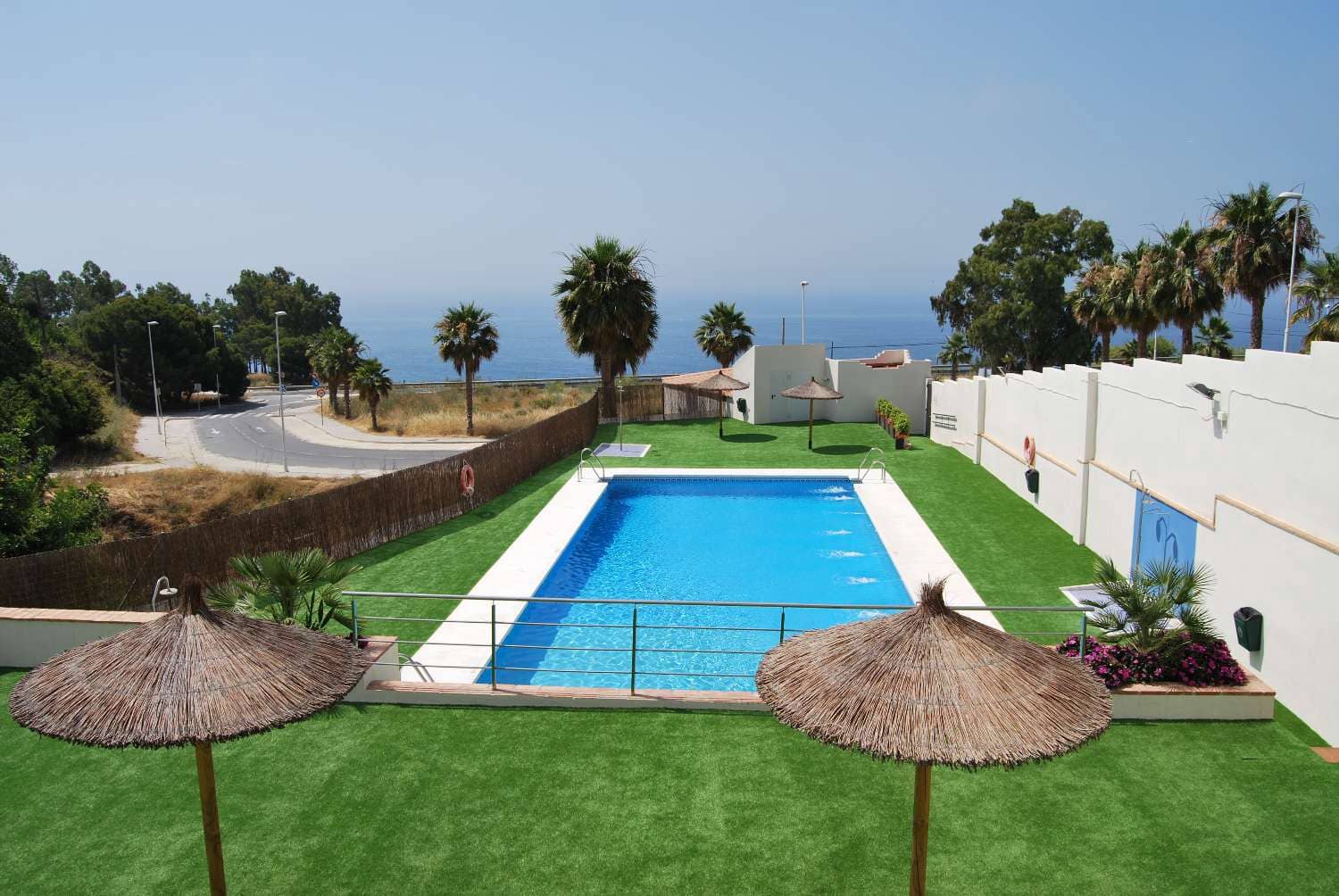 2 bedroom Terraced Villa for sale in Salobrena with pool garage - € 270,000 (Ref: 9604656)