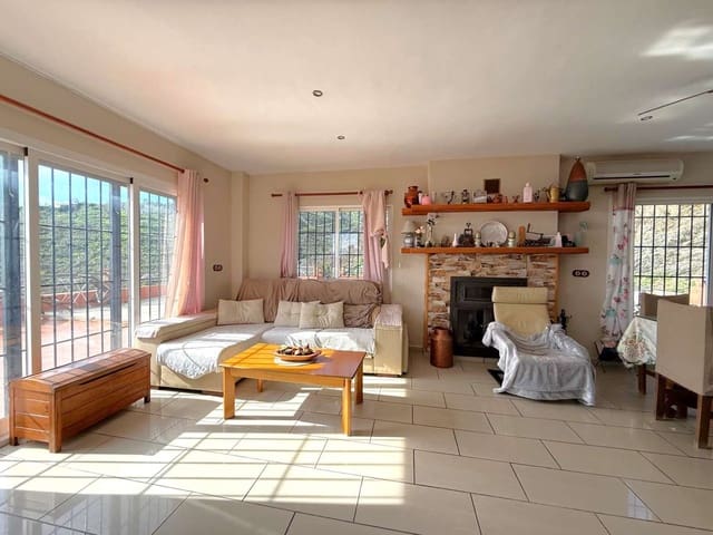 1 soveværelse Finca/Landehus til salg i Salobreña med swimmingpool - € 185.000 (Ref: 9607581)