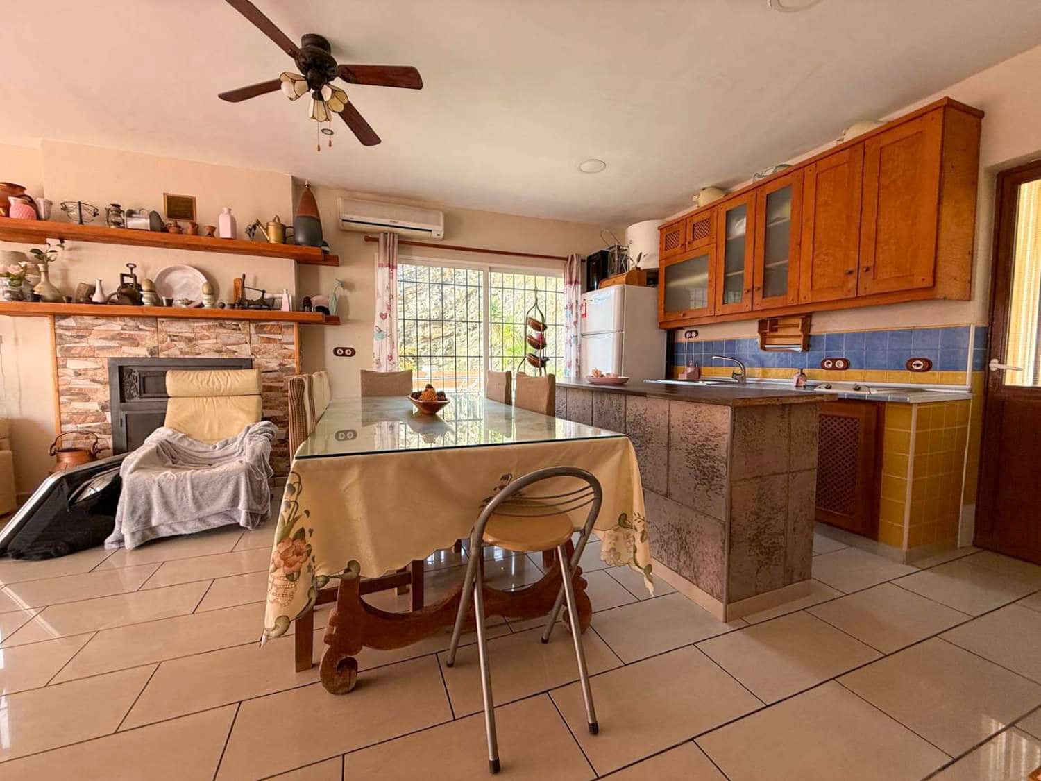 1 soveværelse Finca/Landehus til salg i Salobrena med swimmingpool - € 185.000 (Ref: 9607581)