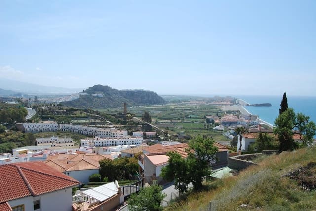 Chalet de 5 habitaciones en Salobreña en venta - 510.000 € (Ref: 9658427)