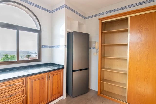 Chalet de 5 habitaciones en Salobreña en venta - 510.000 € (Ref: 9658427)