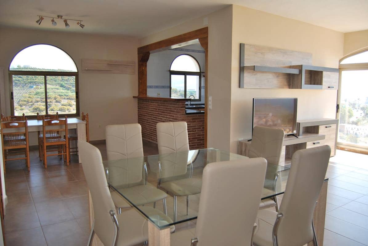 Chalet de 5 habitaciones en Salobreña en venta - 525.000 € (Ref: 9658427)