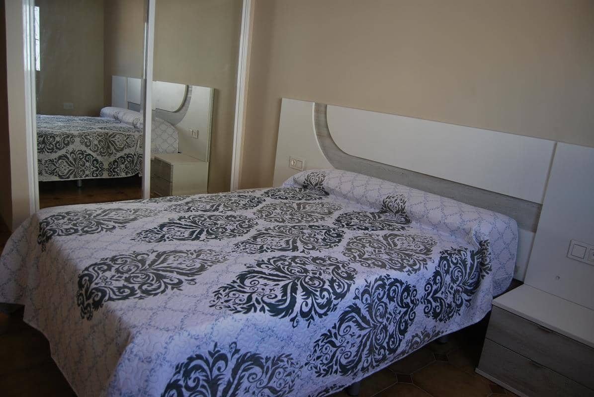 Chalet de 5 habitaciones en Salobreña en venta - 525.000 € (Ref: 9658427)