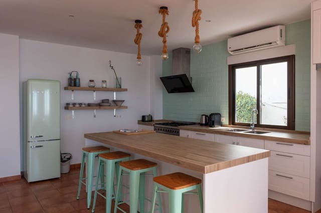 5 sovrum Villa till salu i Salobreña med pool - 895 000 € (Ref: 9780237)