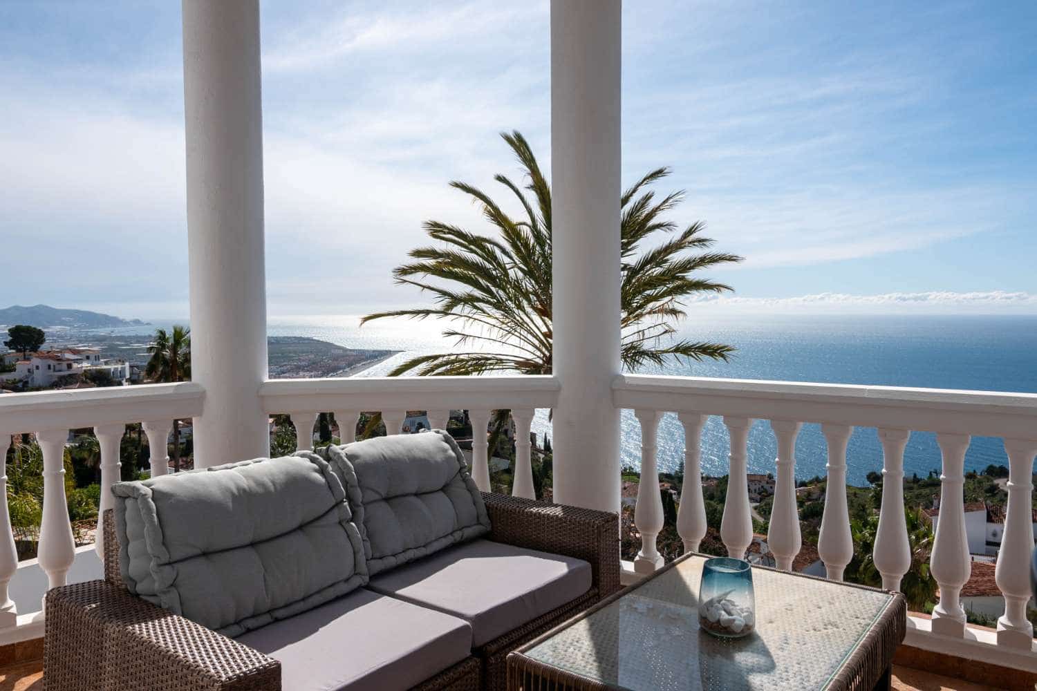 5 chambre Villa/Maison à vendre à Salobrena avec piscine - 950 000 € (Ref: 9780237)