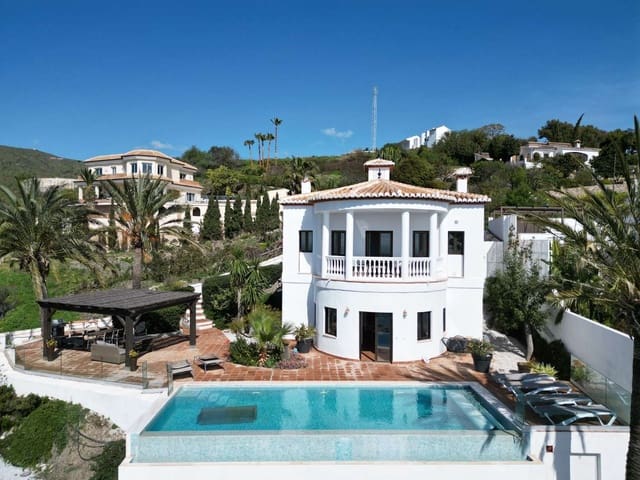 5 chambre Villa/Maison à vendre à Salobreña avec piscine - 950 000 € (Ref: 9780237)