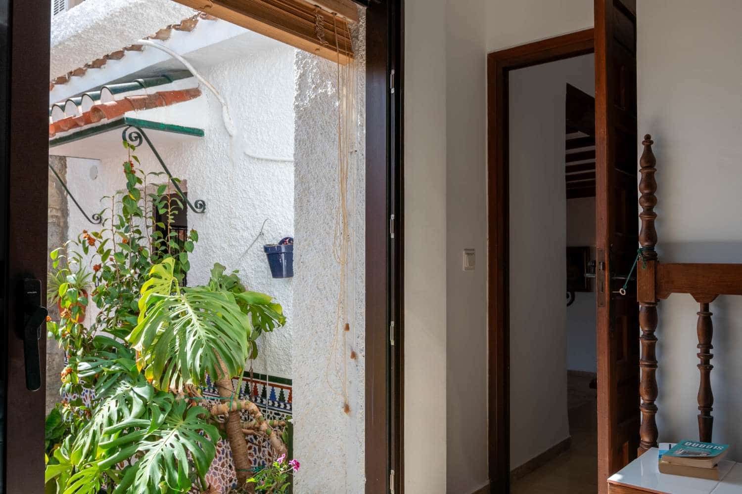 3 quarto Casa em Banda para venda em Almunecar com piscina garagem - 650 000 € (Ref: 9804067)