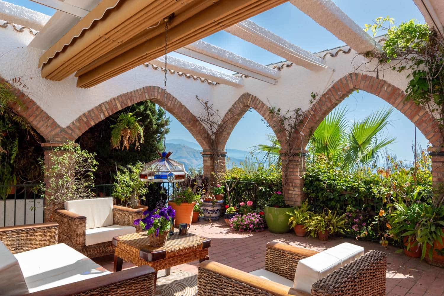 3 quarto Casa em Banda para venda em Almunecar com piscina garagem - 650 000 € (Ref: 9804067)