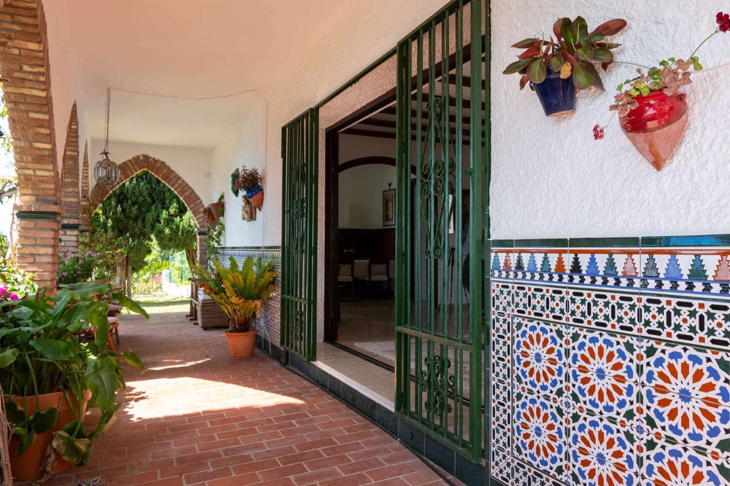 3 quarto Casa em Banda para venda em Almunecar com piscina garagem - 650 000 € (Ref: 9804067)