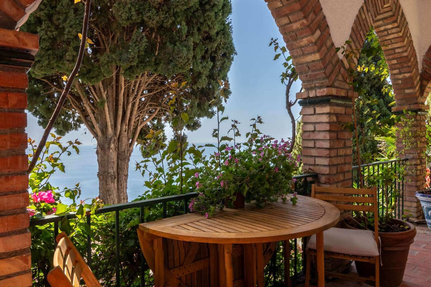 3 quarto Casa em Banda para venda em Almunecar com piscina garagem - 650 000 € (Ref: 9804067)