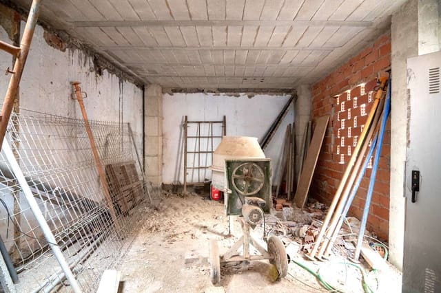 Casa en Molvízar en venta - 45.000 € (Ref: 9804068)