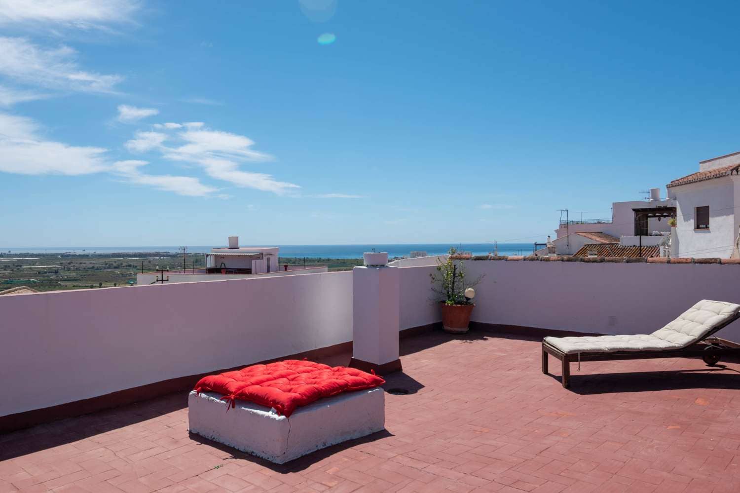 Casa de 7 habitaciones en Salobreña en venta - 795.000 € (Ref: 9806205)