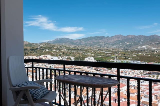 Casa de 7 habitaciones en Salobreña en venta - 795.000 € (Ref: 9806205)